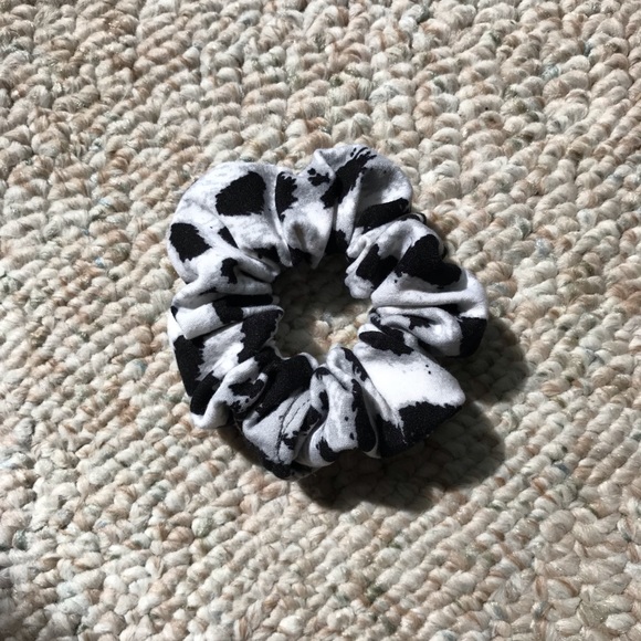 Black and White Animal Print Scrunchie - Picture 2 of 2